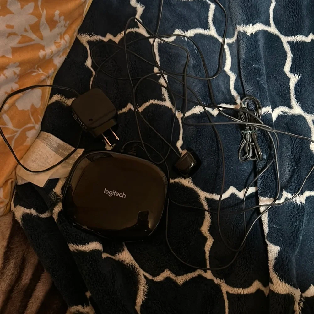 Logitech - Picture 1 of 2